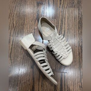 NEW Eileen Fisher Rato Beige Flats Sandals Size 7.5